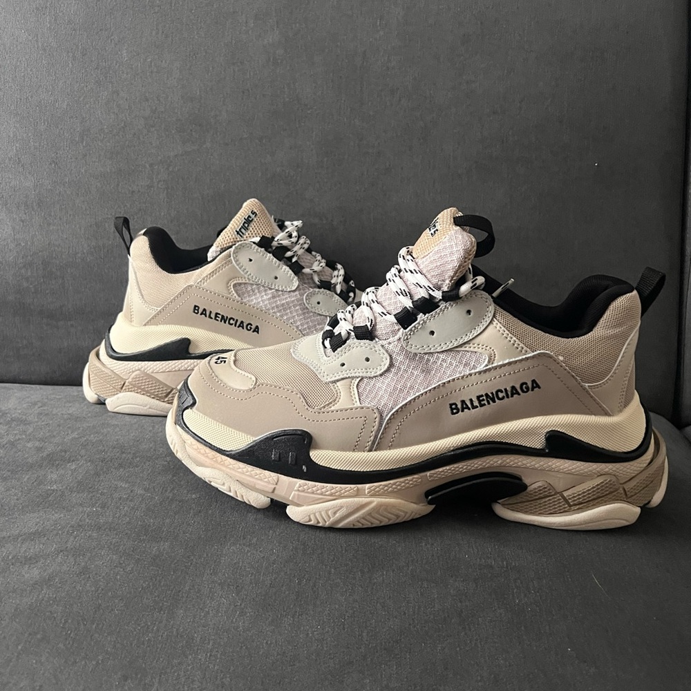Balenciaga triple S